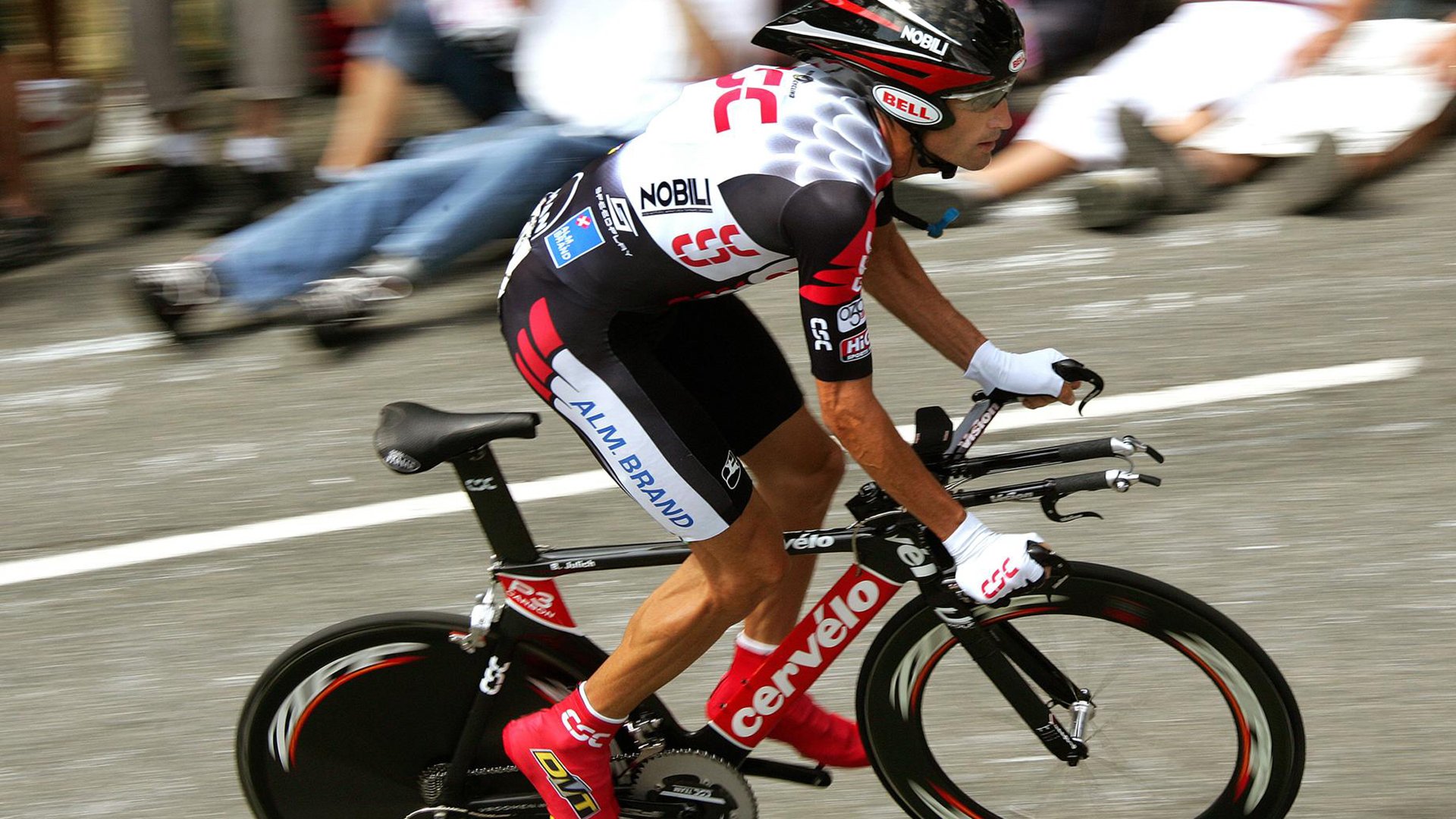 开云体育app注册-哈登单节五助攻快船进攻节奏流畅，哈登单打集锦